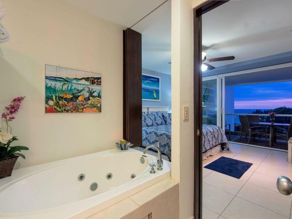 Breathtaking Villa Magna Beachfront Condo, 3 Bedrooms Sleeps 6 Nuevo Vallarta Luaran gambar